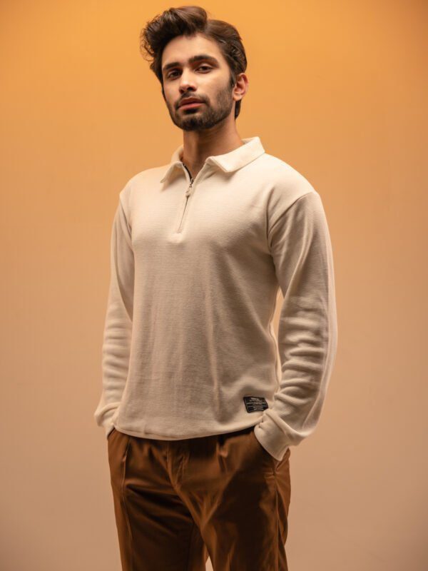 Retrieve Winter Edition 2024, gentzo Quater-Zip Pullover-Cream, gentzo, Quater-Zip Pullover-Cream, Thermal quarter-zip sweater, cream thermal pullover, men’s pullover, warm men’s pullover, stylish men’s pullover, casual pullover for men, layering pullover for men, cream quarter-zip pullover, premium thermal pullover, modern men’s pullover.