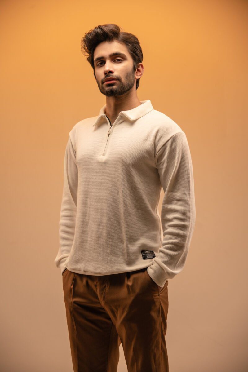 Retrieve Winter Edition 2024, gentzo Quater-Zip Pullover-Cream, gentzo, Quater-Zip Pullover-Cream, Thermal quarter-zip sweater, cream thermal pullover, men’s pullover, warm men’s pullover, stylish men’s pullover, casual pullover for men, layering pullover for men, cream quarter-zip pullover, premium thermal pullover, modern men’s pullover.