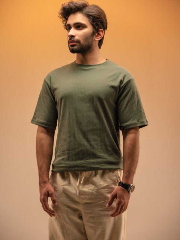 gentzo Drop Needle Tee-Forest, gentzo, Drop Needle Tee-Forest, drop needle tee, forest green tee, men’s textured t-shirt, breathable drop needle t-shirt, stylish men’s t-shirt, casual t-shirt for men, layering tee for men, premium drop needle t-shirt, modern men’s tee, crew neck forest green tee.