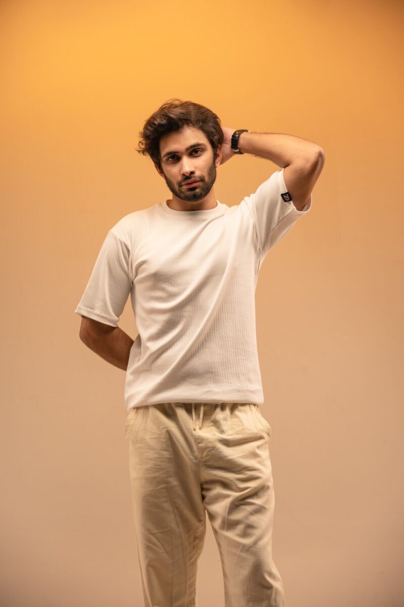 Retrieve Winter Edition 2024, gentzo Drop Needle Tee-White, gentzo, Drop Needle Tee-White, drop needle tee, white men’s t-shirt, men’s textured white t-shirt, classic white drop needle tee, stylish men’s t-shirt, premium white t-shirt for men, layering tee for men, breathable drop needle t-shirt, crew neck white tee, modern men’s t-shirt.