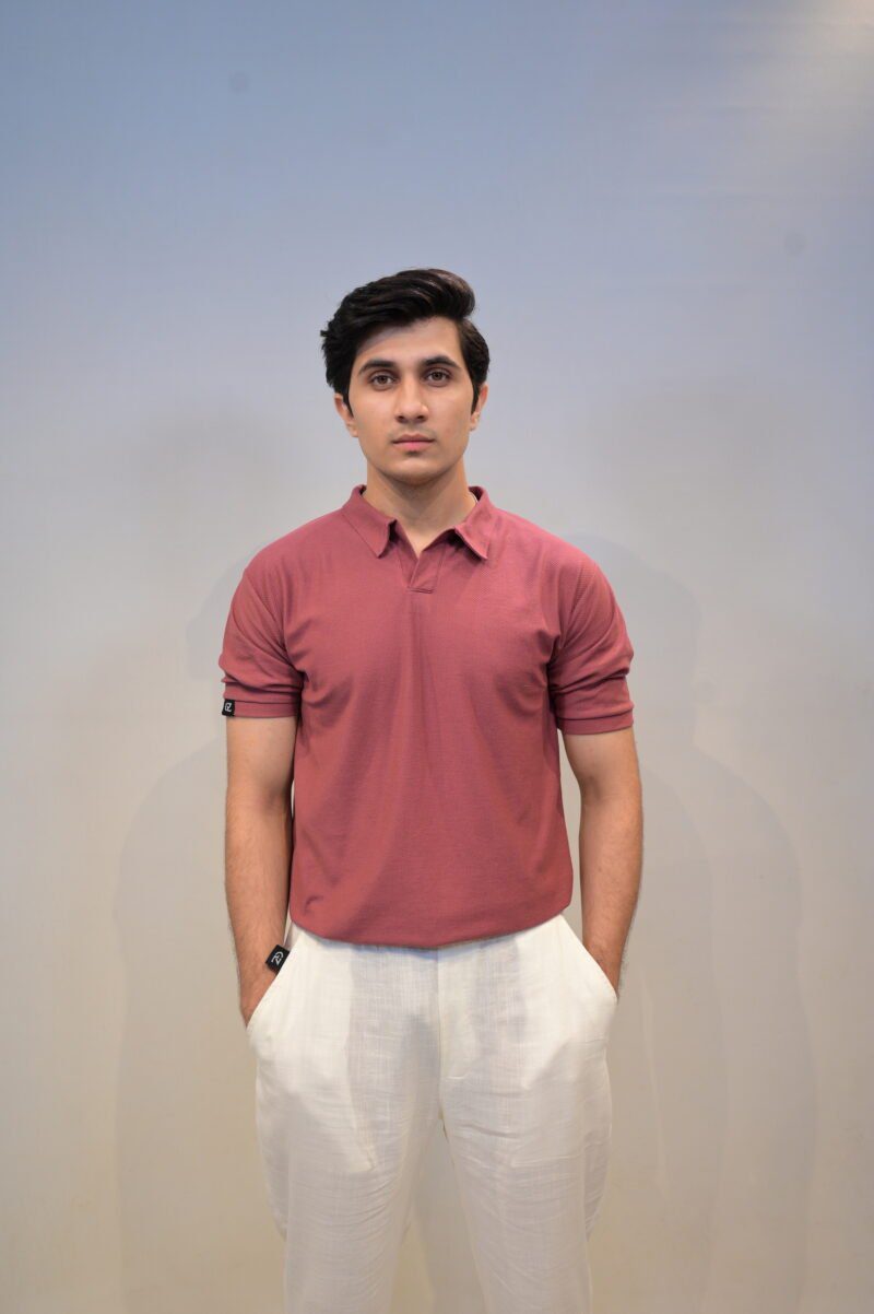 gentzo Texture Pop-Corn Polo-Rose, gentzo, Texture Pop-Corn Polo-Rose, pop-corn polo shirt, rose textured men’s polo, men’s stylish polo shirt, premium rose polo for men, breathable pop-corn fabric polo, layering polo for men, casual polo for men, classic rose men’s polo, modern men’s textured polo.