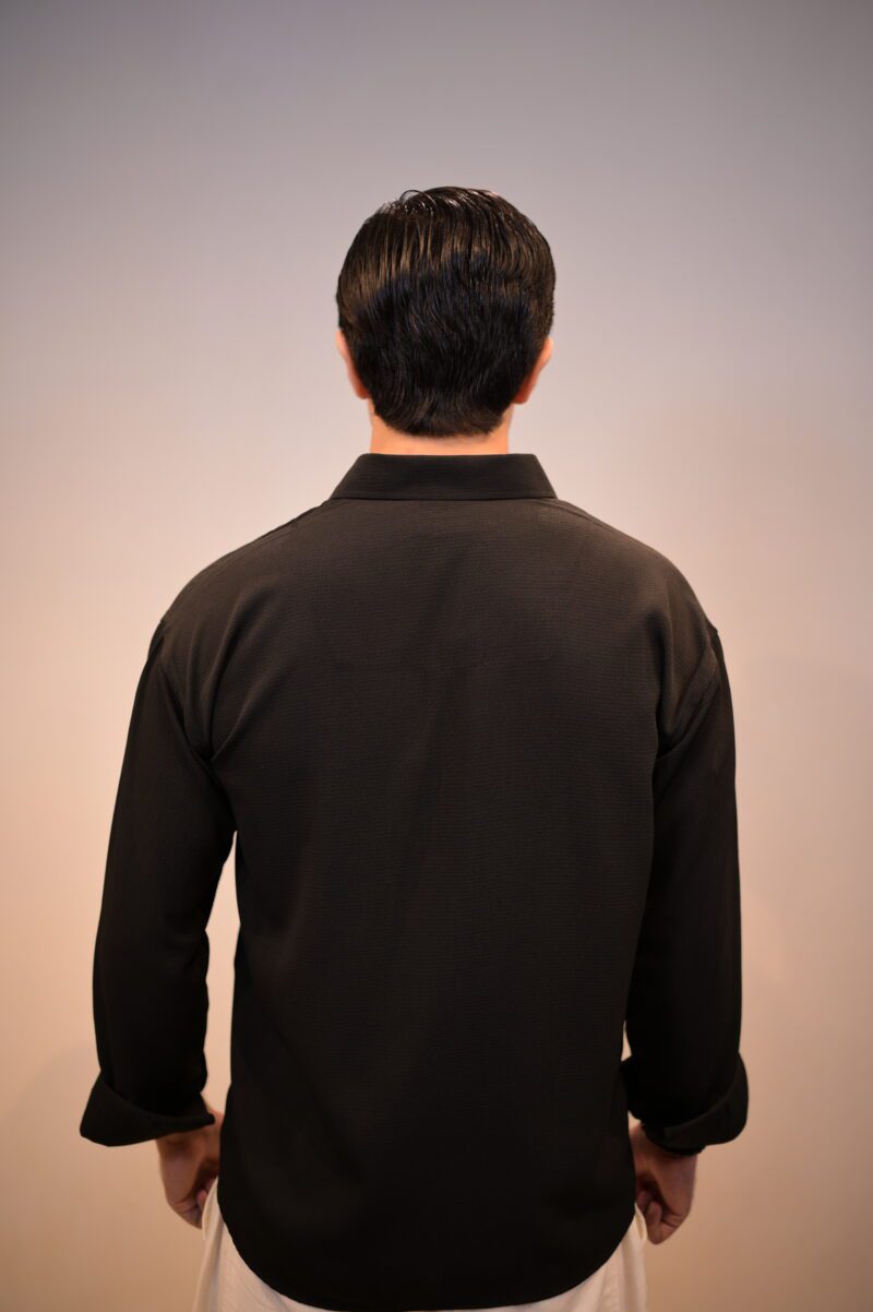 Black Textured Shirt, Gentzo, Men’s Shirt, Textured Cotton Shirt, Breathable Shirt, Casual Shirt, Formal Shirt, Classic Collar Shirt, Button-Down Shirt, Tailored Fit Shirt, Stylish Black Shirt, Workwear, Weekend Wear, Premium Cotton Shirt, Modern Essential Shirt