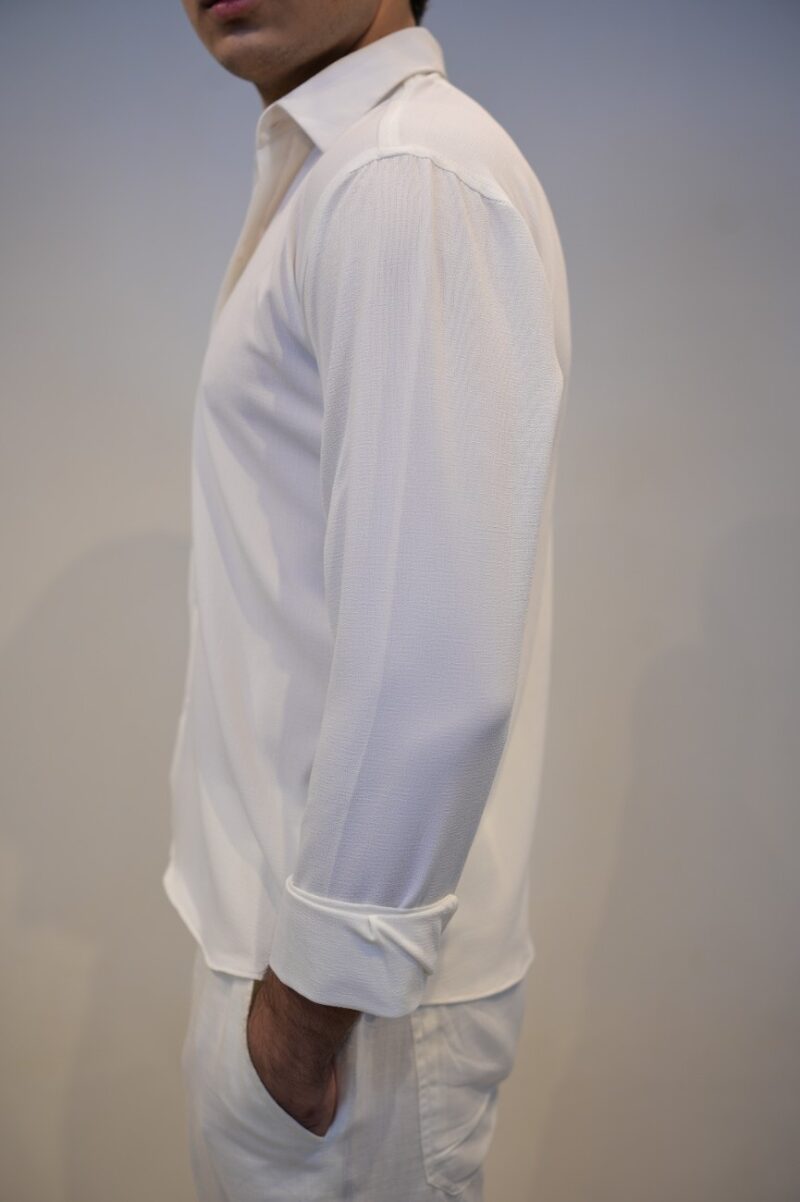 White Textured Shirt, Gentzo, Men’s Shirt, Textured Cotton Shirt, Formal Shirt, Casual Shirt, Breathable Fabric, Modern Fit Shirt, Workwear, Weekend Wear, Classic Collar Shirt, Button-Down Shirt, Men's Fashion, Stylish White Shirt, Tailored Fit Shirt, Premium Cotton Shirt