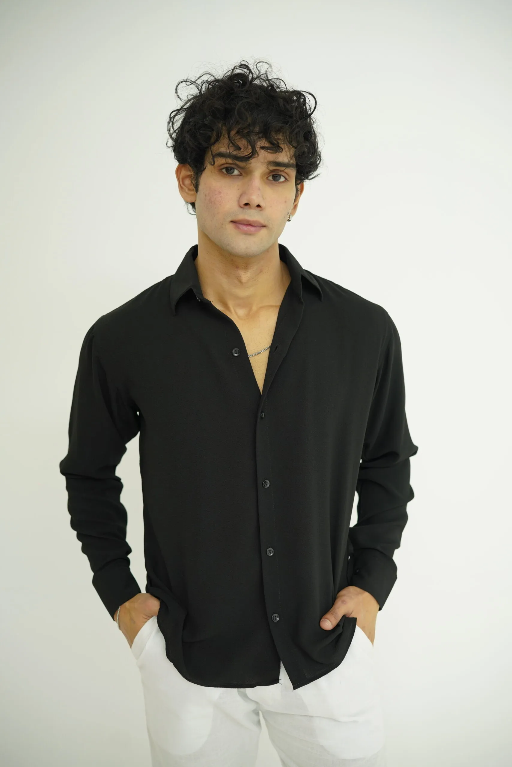 Black & White Linen Essentials Set - Image 2