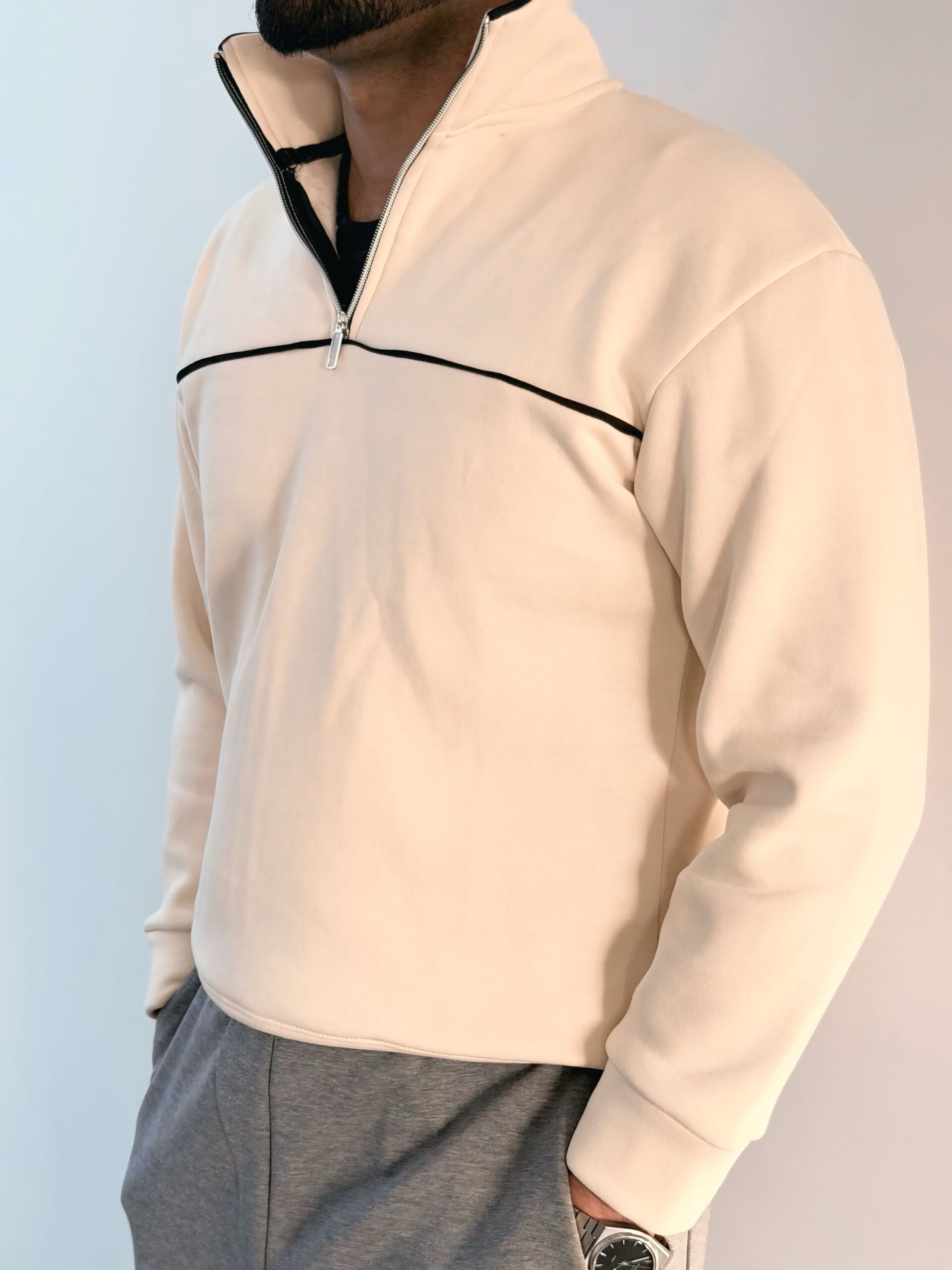 BEIGE MOCKNECK ZIPPER - Image 3
