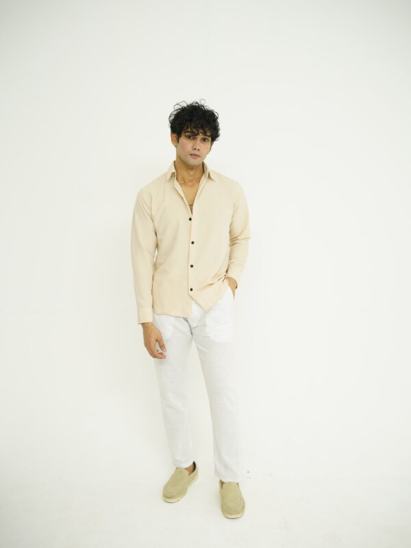 BEIGE TEXTURE AND WHITE SET