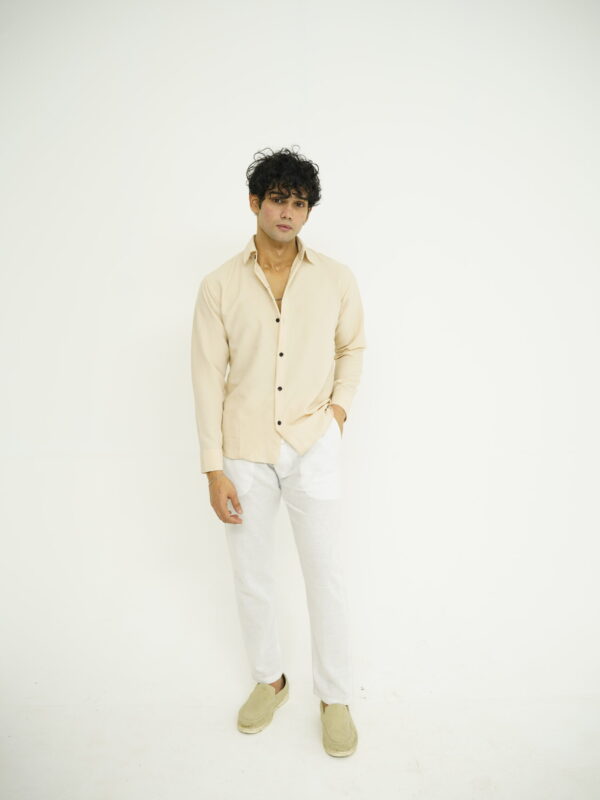BEIGE TEXTURE AND WHITE SET